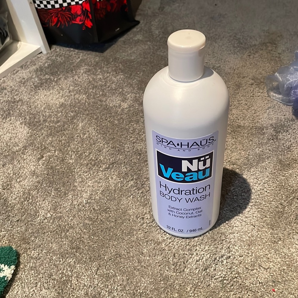 Hydration body wash
